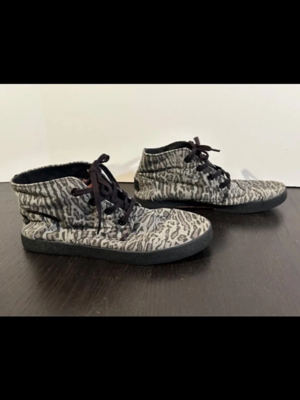 TOMS One for One PASEO Ocelot/Leopard Hi Top Sneakers Gray/Black Size W7